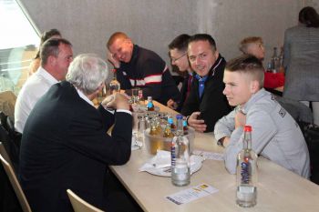 Vergrößerung anzeigen ... - Bild 32